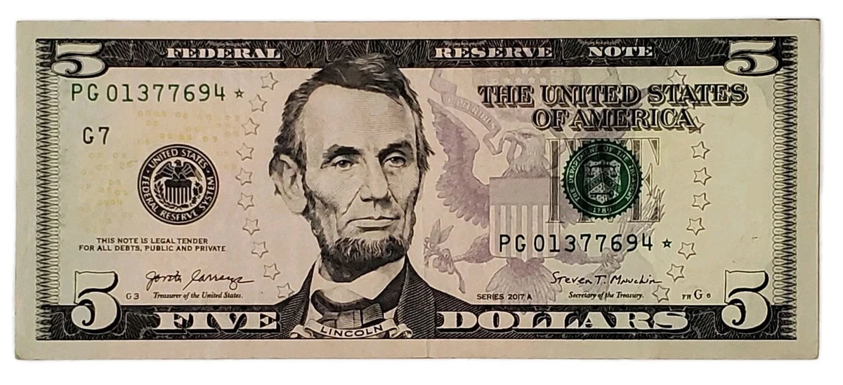 One United States Of America Physical Five Dollar Face Value Bill Price ( $5.50 USD )
