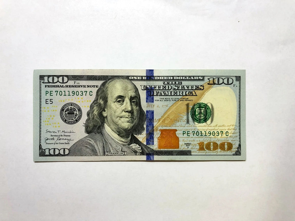 One United States Of America Physical Hundred Dollar Face Value Bill Price ( $110.00 USD )
