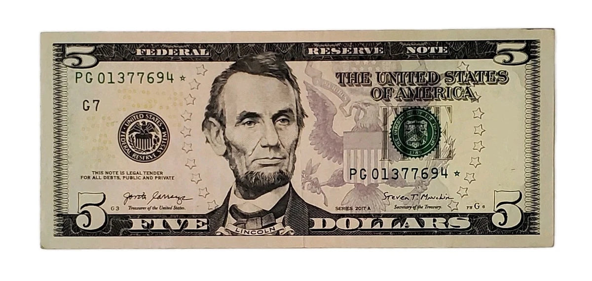 One United States Of America Physical Five Dollar Face Value Bill Price ( $5.50 USD )